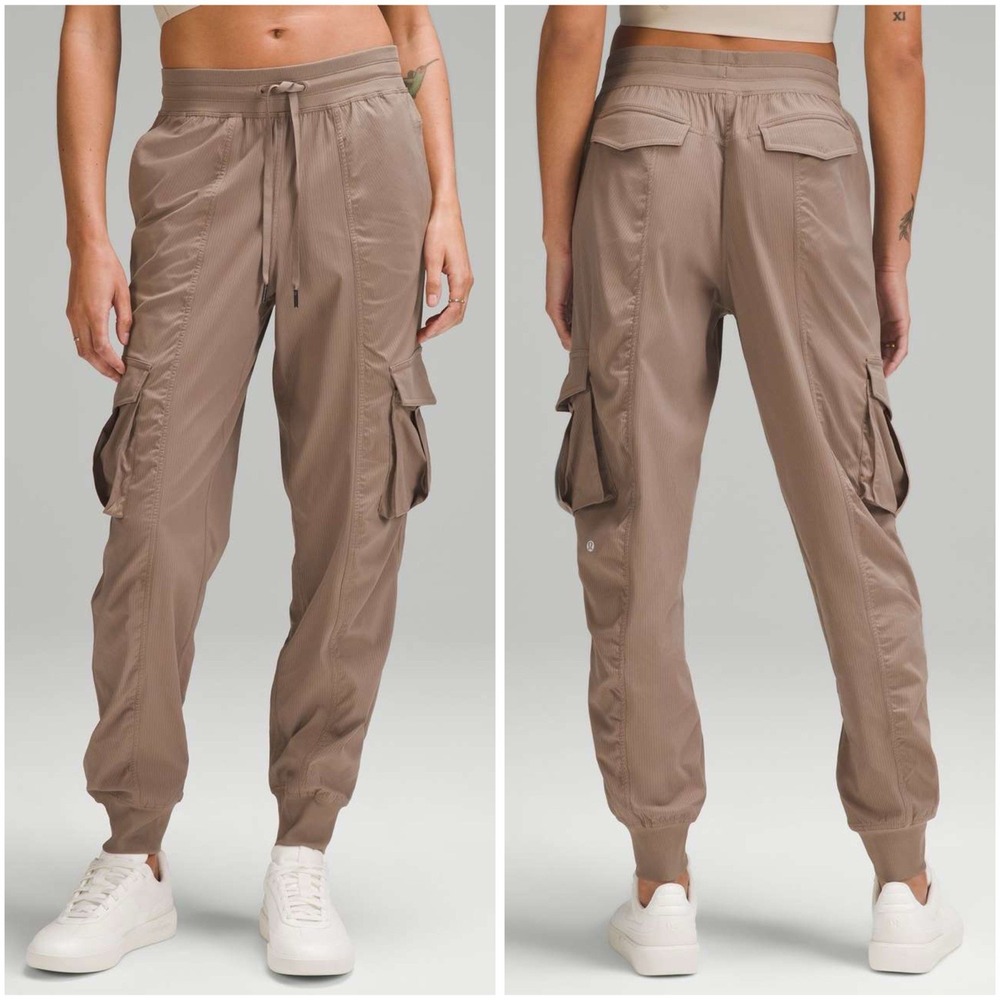Lululemon Dance Studio Relaxed-Fit Mid-Rise Cargo Jogger M Taupetastic W5GICS
